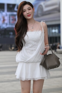 白裙美腿凉高美女---LinLin